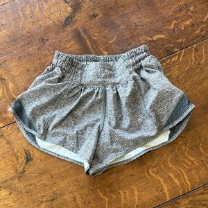 lululemon low rise hotty hot size 0 gray